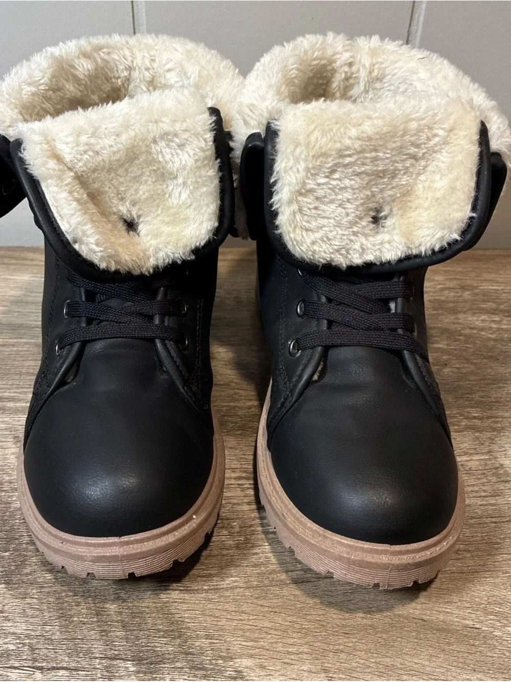 Olivia Miller Gorpcore Sherpa Lined Fashion Hiking Boots Sz 6 Black Preppy Y2K
